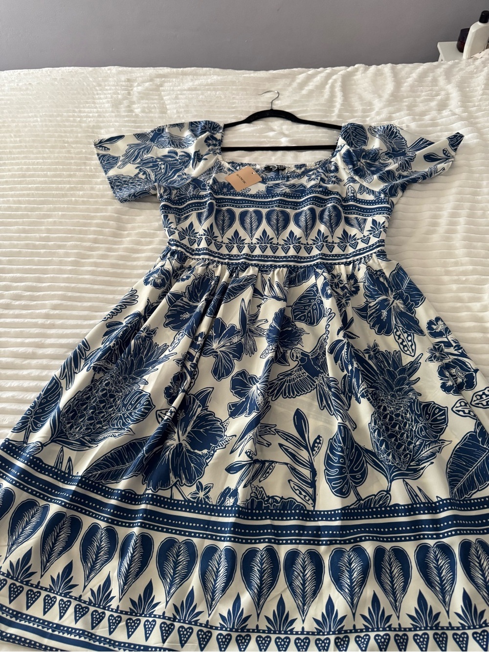 Women’s Tropical Blue and White Floral Fit-and-Flare Dress (With Pockets!) - Picture 6 of 7